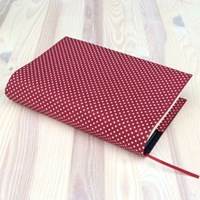 Kniha Obal na knihu Puntíky na bordó