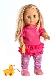 Panenka Sofinka s pejskem chodící a česky mluvící