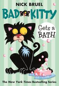 Kniha Bad Kitty Gets a Bath (paperback black-and-white edition)