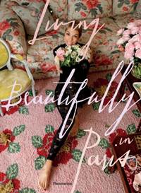 Kniha Living Beautifully in Paris