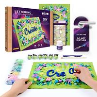 Kniha OKTO Lettering Výtvarný set maľovanie hmotou Create 30x40cm