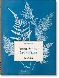 Kniha Anna Atkins Cyanotypes.