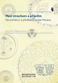Kniha Mezi strachem a přijetím